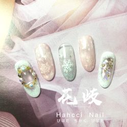 -花岐款式专研健康美甲沙龙