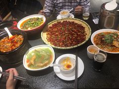 -万重锦·人文川菜馆(骡马市店)