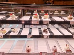 -巴黎贝甜(大宁国际商业广场店)