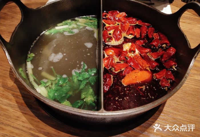 盡膳口福跷脚牛肉火锅(合生汇购物中心店)草本鸳鸯锅图片