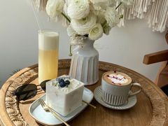 -AHAVA·Fang Baking Studio