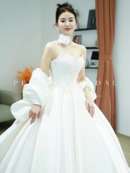 -派丽莫Pellimo原创设计婚纱品牌