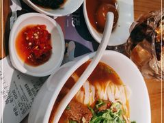 -呷佬·长沙手工米粉(金沙江路店)