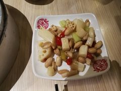 酸辣小莲藕-老班长手工灌汤包老店(东山店)