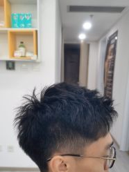 -LILI·HAIR SALON理理造型