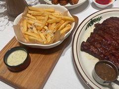 -马克西姆俄罗斯餐厅(通亚街店)