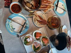 -雍容荟帝王蟹活龙虾展台自助(IFS黑金店)