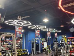 -成杰格斗·拳击·柔术·防身术(建设路店)