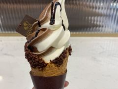 经典巧克力软冰激-GODIVA(国际金融中心店)