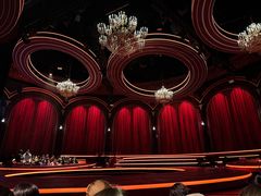 -交通银行前滩31演艺中心