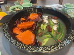 -小志家.野生菌鲜切牦牛肉牛杂火锅