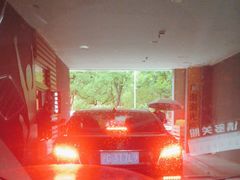 -麦当劳(友谊路得来速店)
