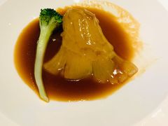 蚝皇扣花胶扒-三利音·东方司宴(外滩店)