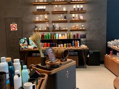 -星巴克(西藏路店)