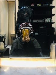 -HAIR CORNER