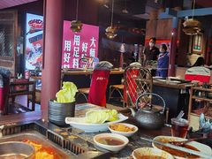 -老牌坊云南鱼豆花火锅(哈西万达店)