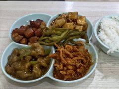 -晓宇盒饭(民安街店)