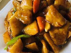 -鑫巴蜀小镇 · 水煮鱼专研店(玉桥店)