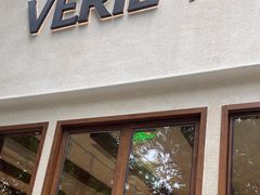 -VERIE BAKEHOUSE