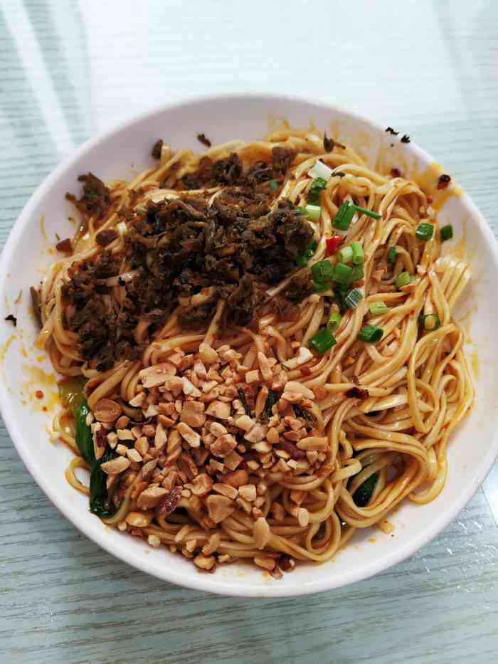 唐记荤燃面-"这几天去宜宾吃到的最好吃的燃面的一家,味.