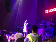 -TZ House音乐现场(来福士中心店)