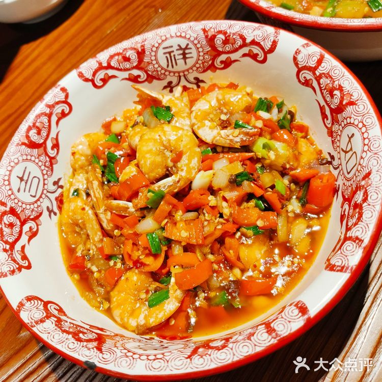 来一碗湖南正宗的辣椒炒肉