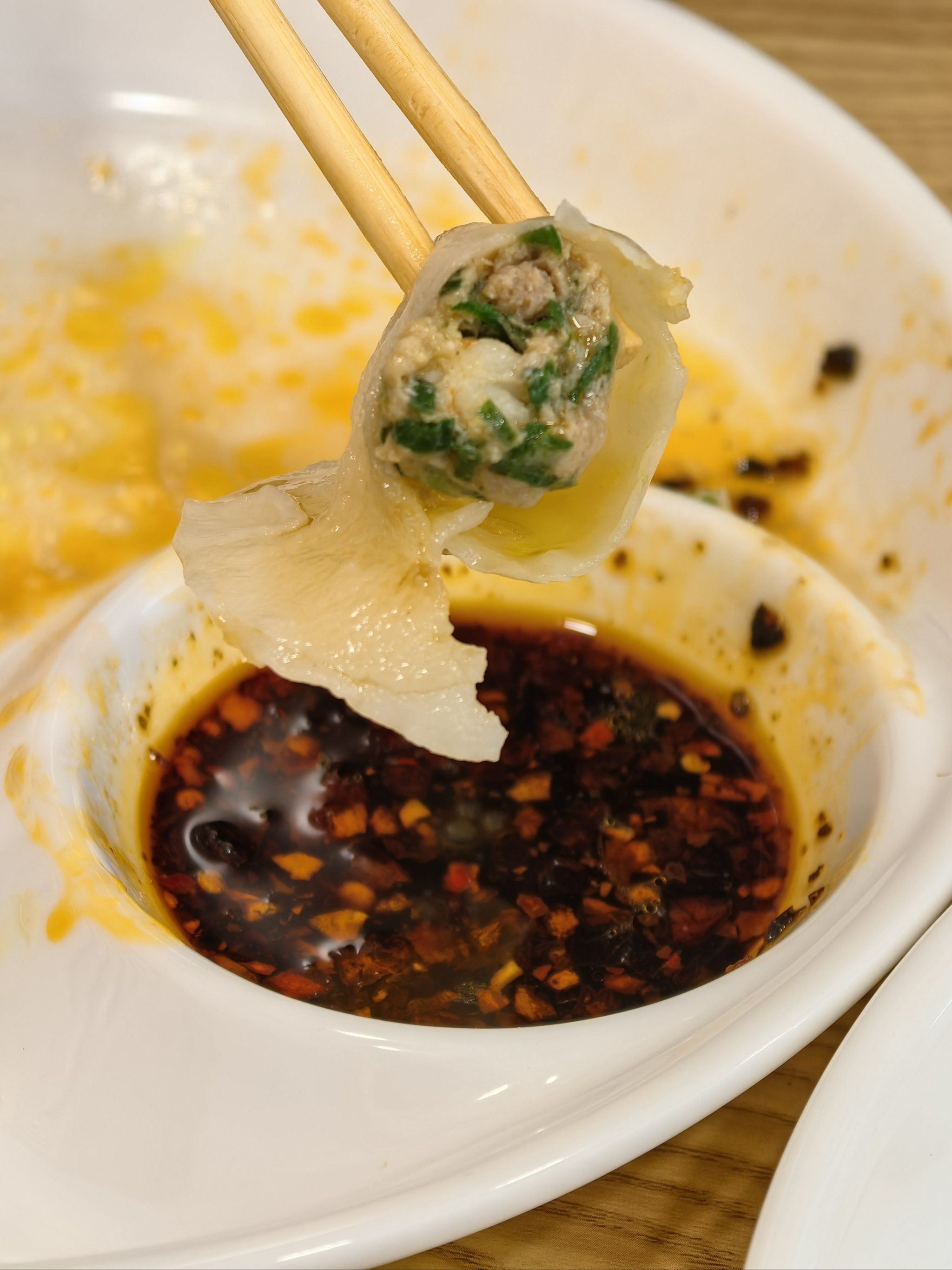 东北饺子有汁水是因为手工现包嘛?