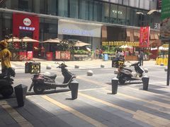 -蜜蜂小象·榴莲千层蛋糕(时代汇11栋店)