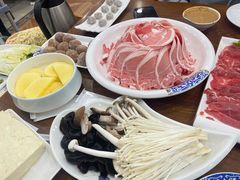 -楼外楼大刀肉传统火锅居(博学路店)