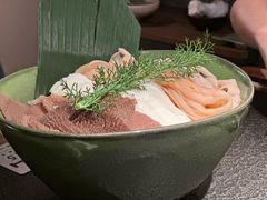 -三出山火锅(南京万象天地店)