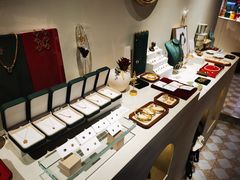 -LADY FAFA(巨鹿路陕西南路路口店)