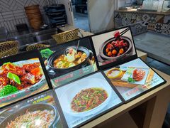 -香山湖家家宴(中山陵店)