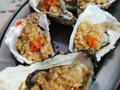 -蚝哥花姐湛江烤生蚝(美丽湾市场店)