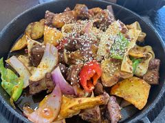 -撒拉人家.酸菜牦牛肉火锅