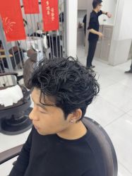 -尤司男士国潮理发馆