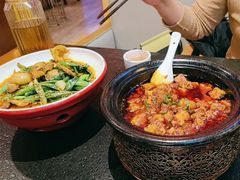 -万重锦·人文川菜馆(骡马市店)