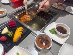 -海底捞火锅(曹安公路店)