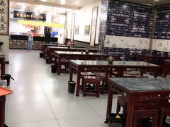 大堂-牛一嘴·兰州牛肉面·大盘鸡(财富中心店)