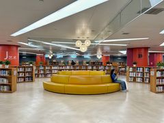 -厦门市图书馆(集美新城馆区)