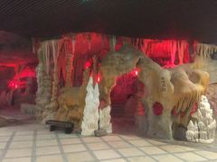 -泉城欧乐堡戏水湾艺术养生温泉