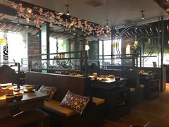 -湊湊火锅·茶憩(新中关购物中心店)