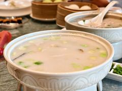 -景月阁空中食府(希尔顿酒店)