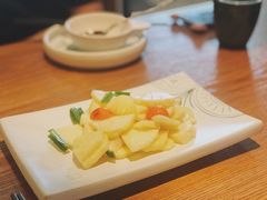 青柠檬拌菠萝-云海肴·汽锅鸡·云南菜(苏州中心店)