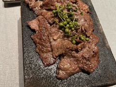 -左庭右院鲜牛肉火锅黑金店(陆家嘴中心店)