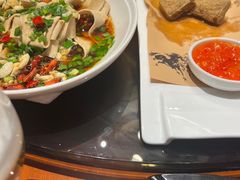 -魏铭鱼头捞饭(晋阳路店)