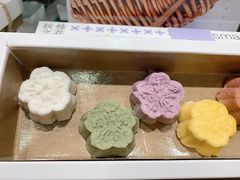 -阮大兴糕团(杭州西湖银泰百货店)