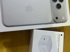 -Apple零售店(青岛万象城店)