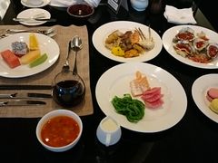 -圣丰索菲特·2 On 988 Café 自助餐厅