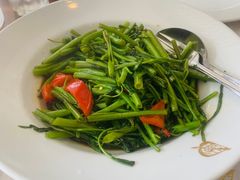 -Thai Pothong Restaurant