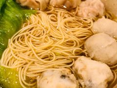 馄饨竹升面-全渔村小海鲜